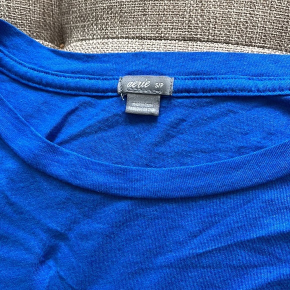 Aerie CropTop with Keyhole Back - Picture 2 of 4